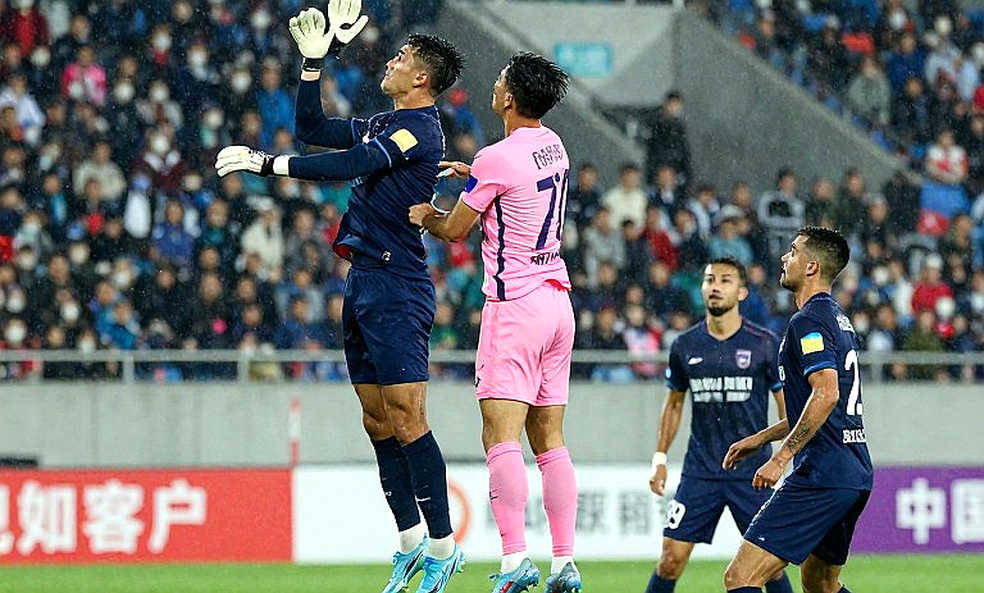 Phút 60 tại V.League 2026/2026: Hình học của sự sụp đổ và khoảng trống không ai đọc