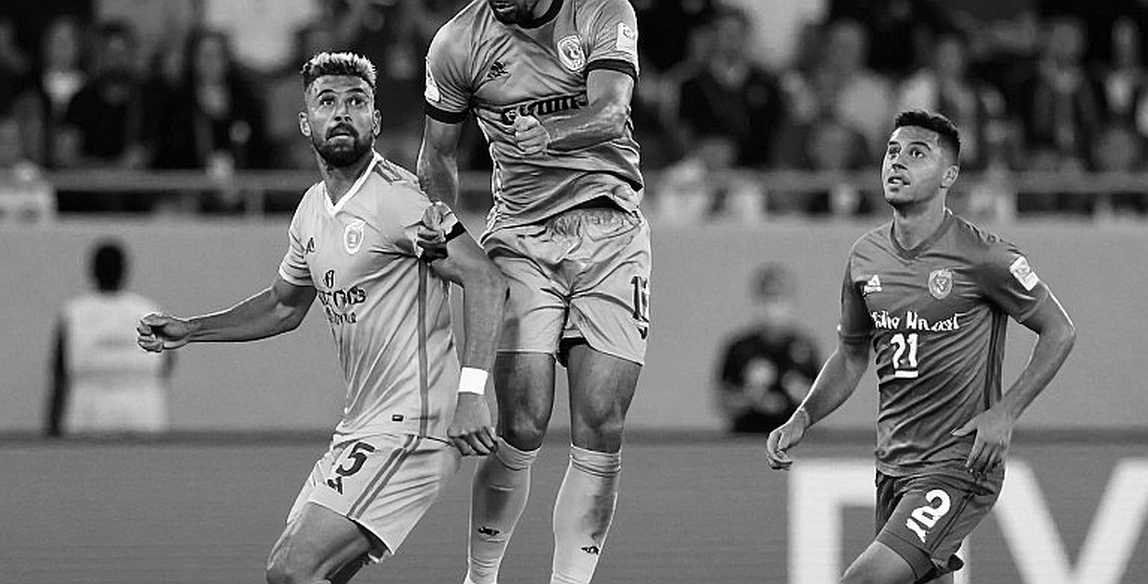 Sterling bị Ligue 1 từ chối: Khi thị trường không mua hào quang