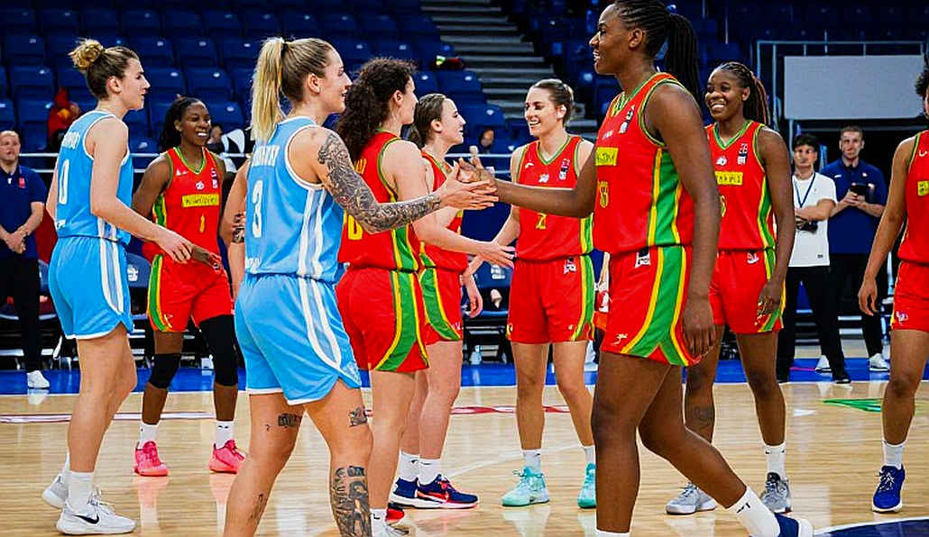 Hành trình từ G League lên NBA: Câu chuyện của Spencer Jones và những bài học cho bóng rổ Việt Nam