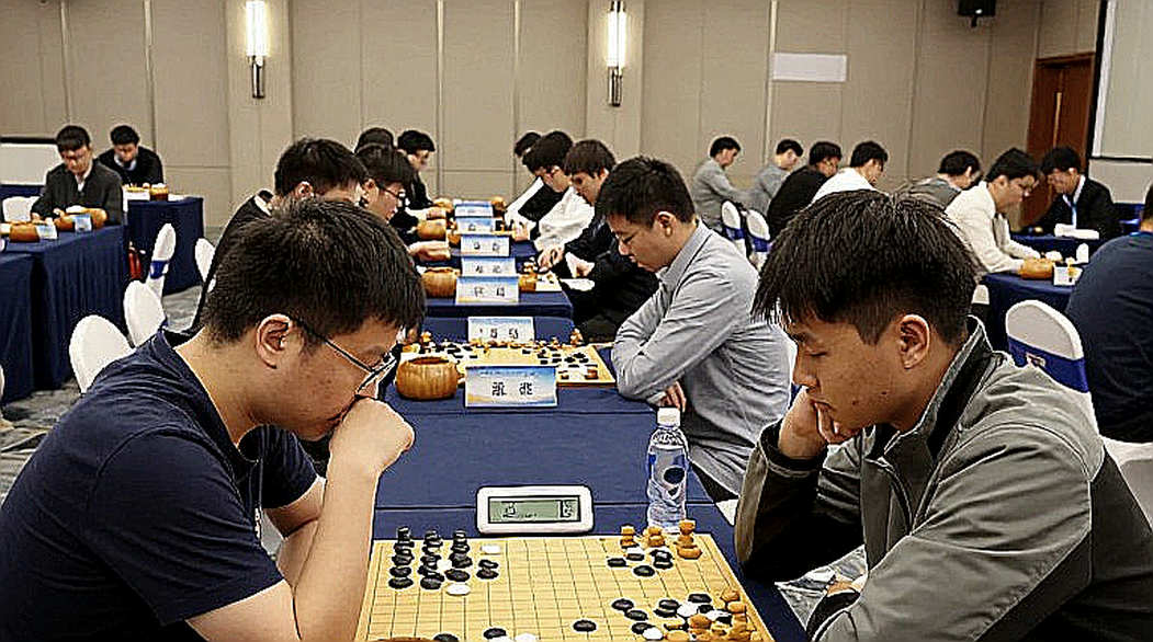 Khi Firouzja hạ Carlsen sau 49 nước cờ: Tiếng vọng từ Bengaluru