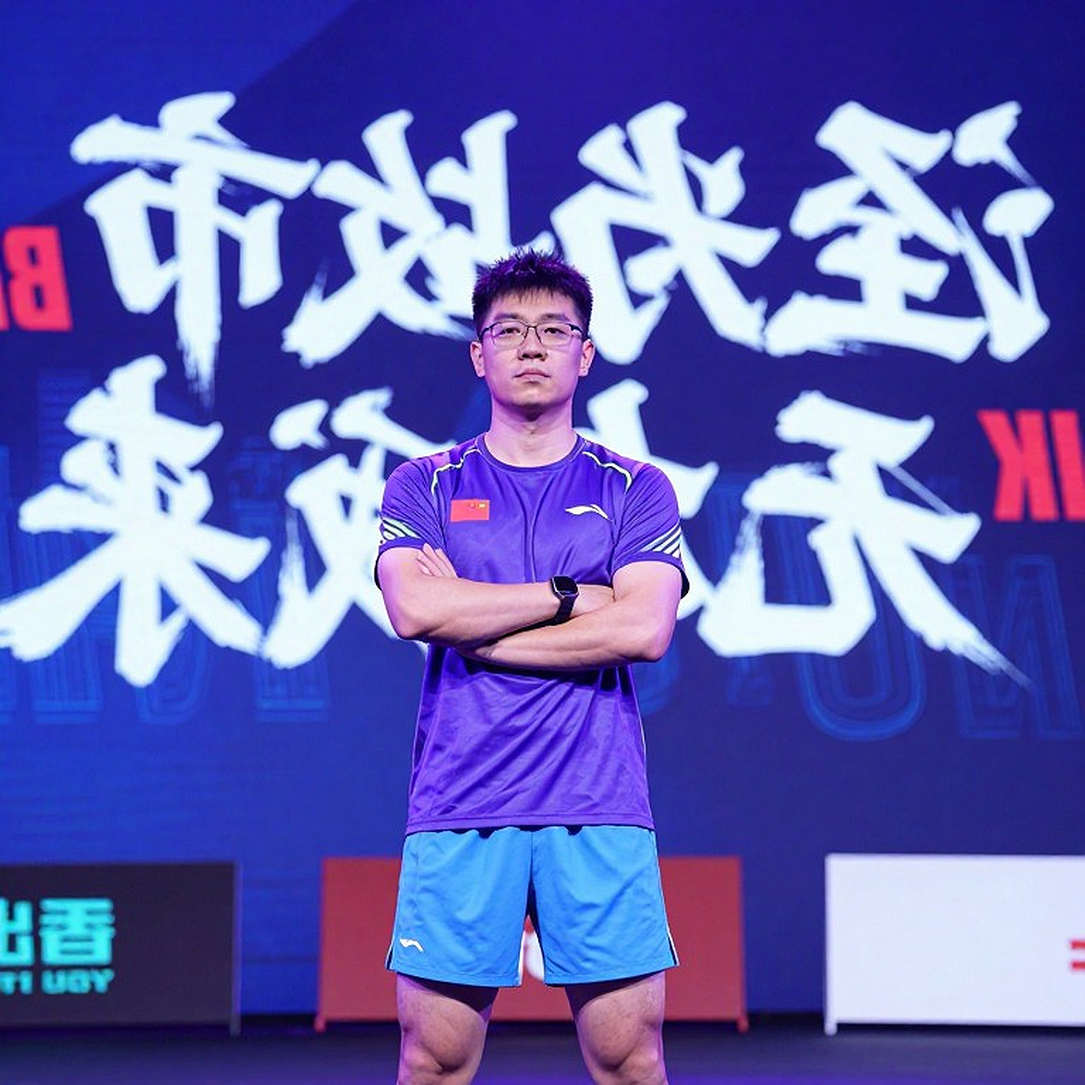Hồ sơ trống và tiếng giấy bạc: Vì sao phân tích chuyển nhượng esports phải bắt đầu trước con số đầu tiên
