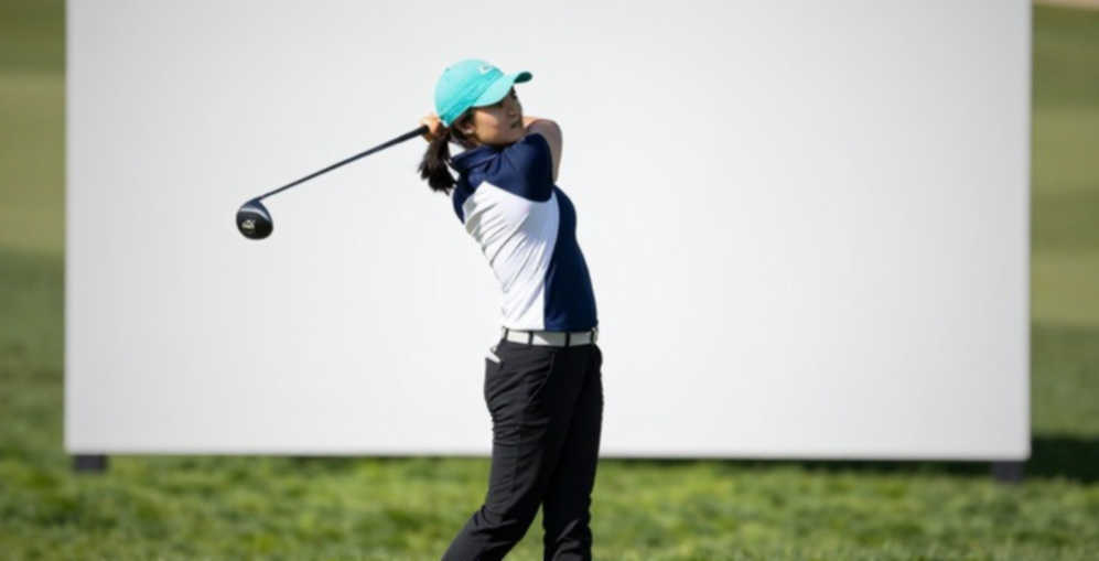 Một báo cáo golf đủ tám tầng phân tích, và không một dữ kiện nào bên trong