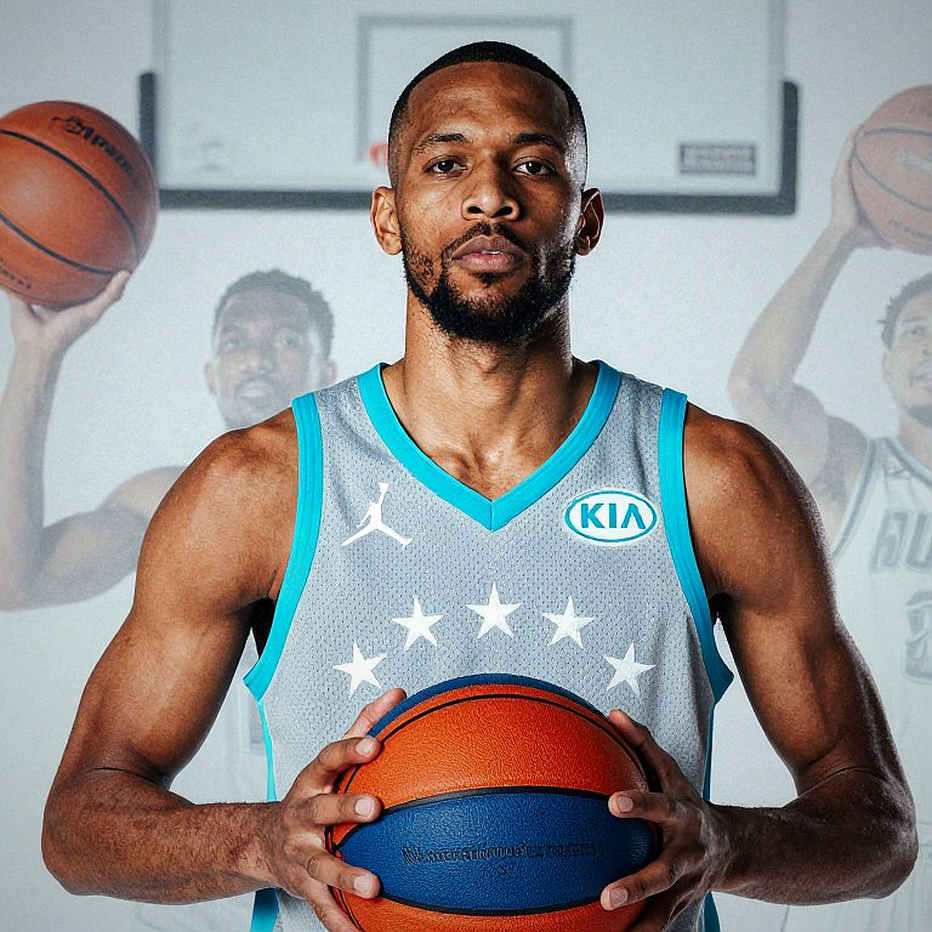 Chris Paul giải nghệ: Huyền thoại Lob City và nỗi đau bị Clippers 'bỏ rơi' Chris Paul giải nghệ: Huyền thoại Lob City và nỗi đau bị Clippers 'bỏ rơi'