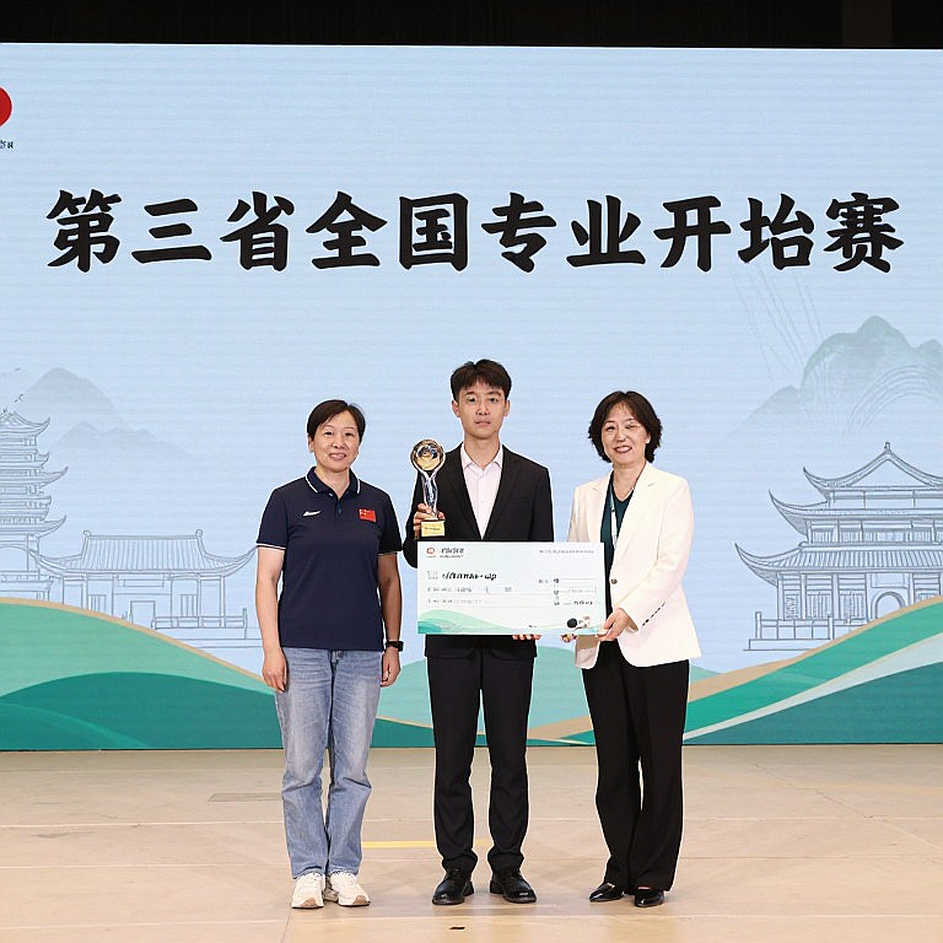 Bản đồ chín tầng của phân tích esports và vì sao một tệp dữ liệu trống lại trung thực hơn mọi lời bịa