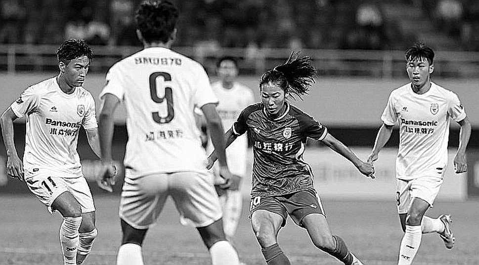 Công an Hà Nội 3-0 Đồng Nai: Hai pha bóng bạo lực và một trận đấu bị bỏ quên Công an Hà Nội 3-0 Đồng Nai: Hai pha bóng bạo lực và một trận đấu bị bỏ quên