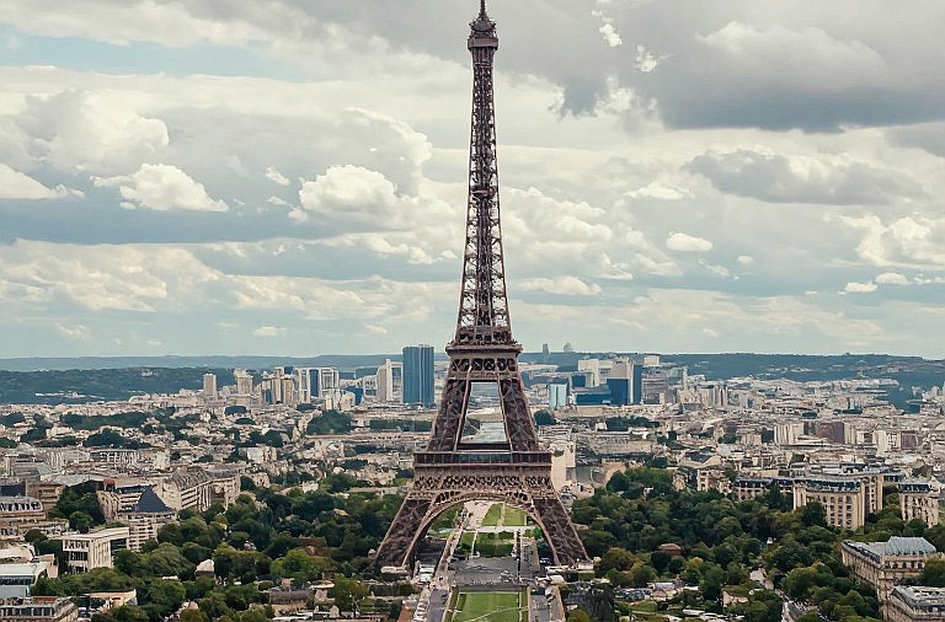 Bàn chân gục ở cây số 40: Assefa, Berlin và 68 giây không thể bù