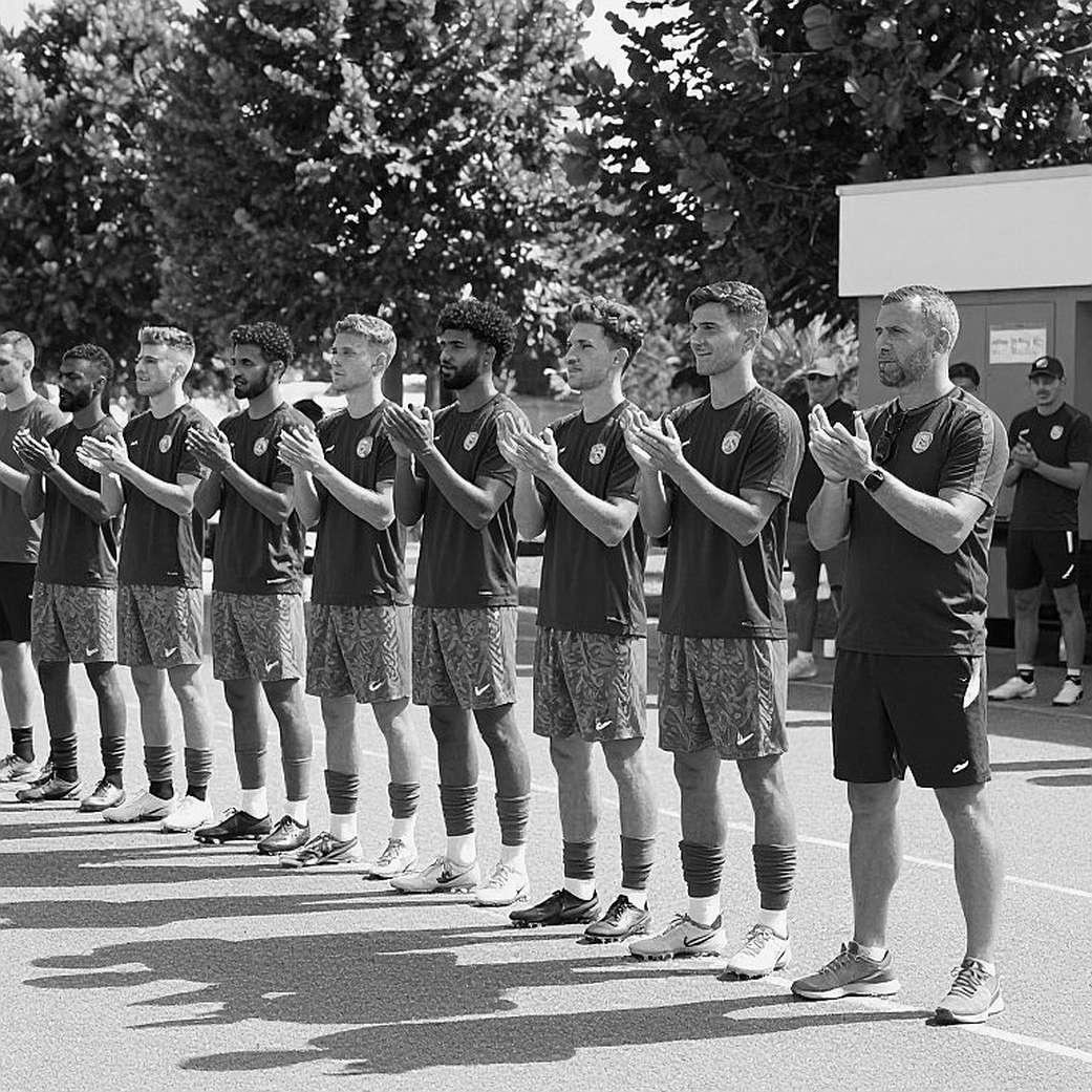 Kazan, ngày 27 tháng 6 năm 2026: Cỗ máy Đức gãy xương và một thế hệ lặng im